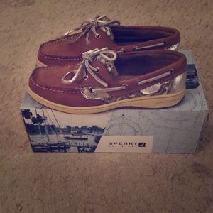 Sperry leopard sequins NWT! Size 6